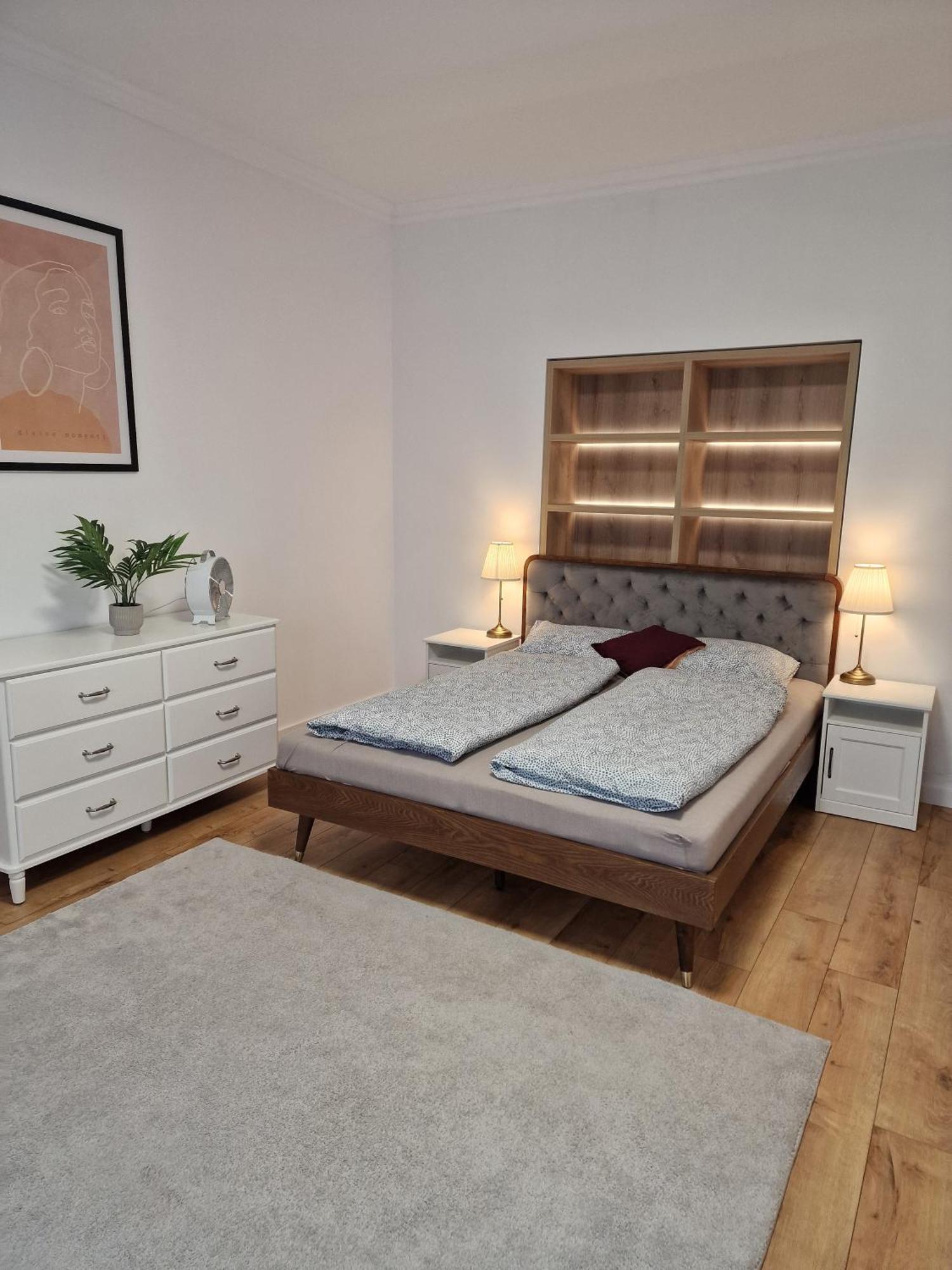 Old Town Apartment - 2 Bedrooms ブラチスラヴァ エクステリア 写真
